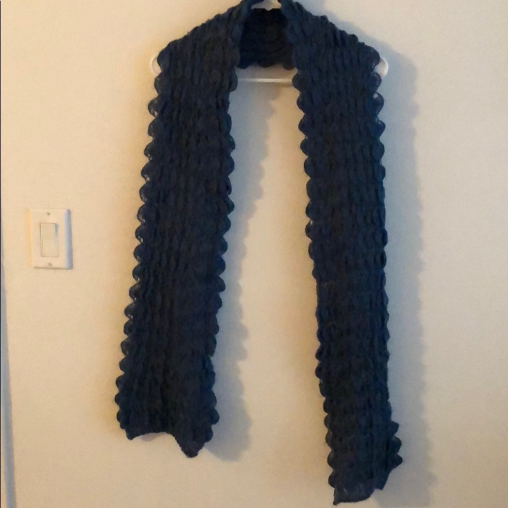 A.N.A Scarf
